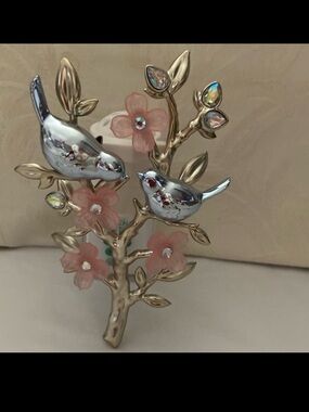 NWT Wallflowers Bath & Body Works Scent Control Gold and Silver Bird Decor